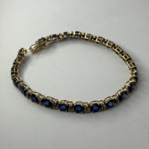 Bracelet or 9k avec pierres bleues - 8.59g (6.19g or net estimé) - 17 cm