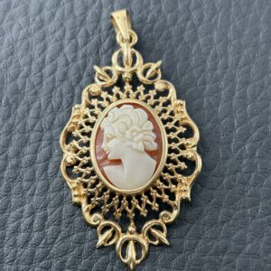 Pendentif Camée - Or 18K - 3.69 grammes