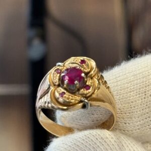 Bague - rubis et or 18k - 6.09g - T56.5